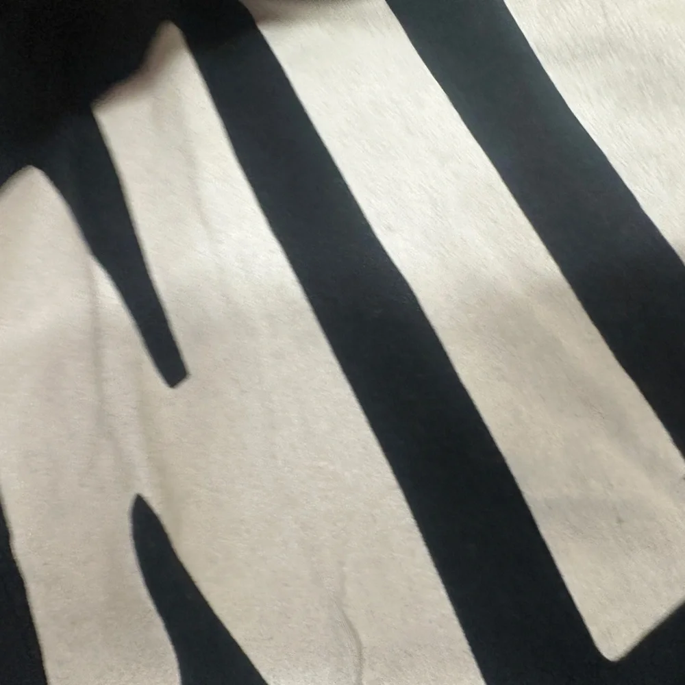 Nike Logo Tshirt - Picture 3 of 6